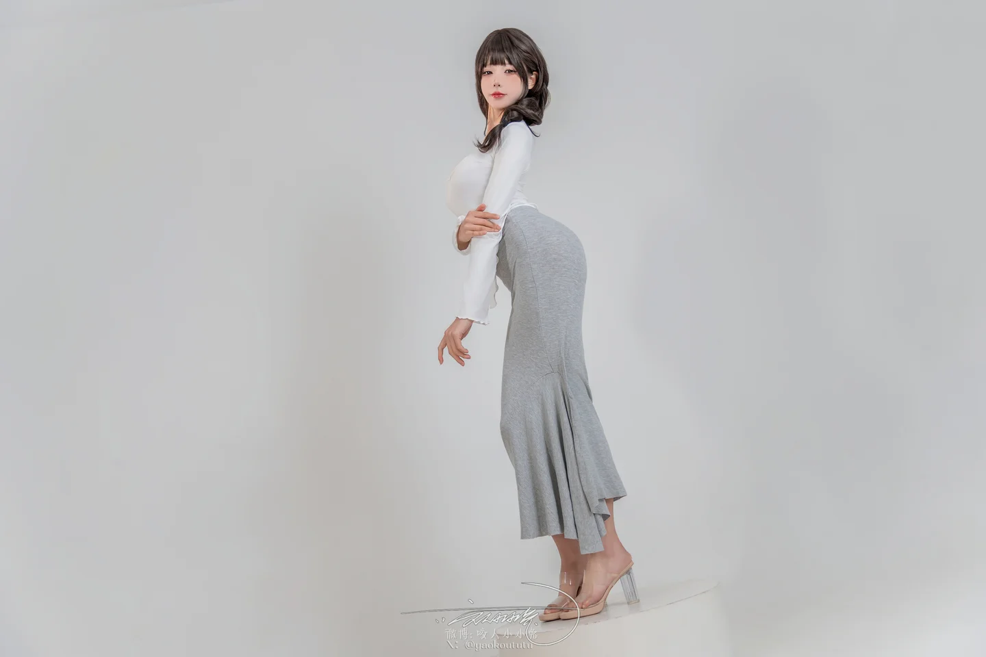 咬一口兔娘 - 24年06月 夹心饼干 [79P,1V-934MB] tg@simisebaisi 【丝足阁】005.webp